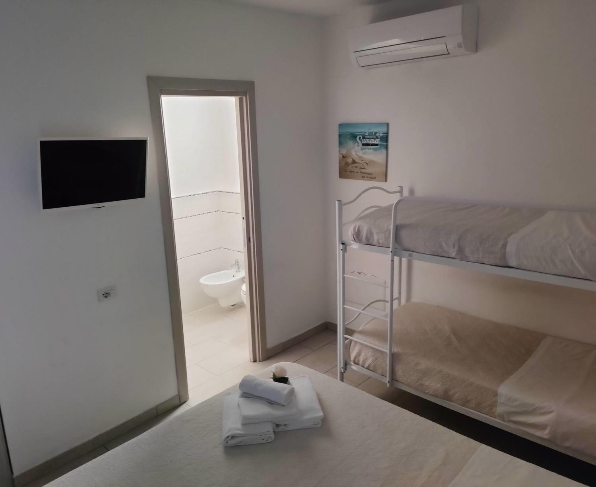 Al Mare Da Francesca Hotel Olbia Bagian luar foto
